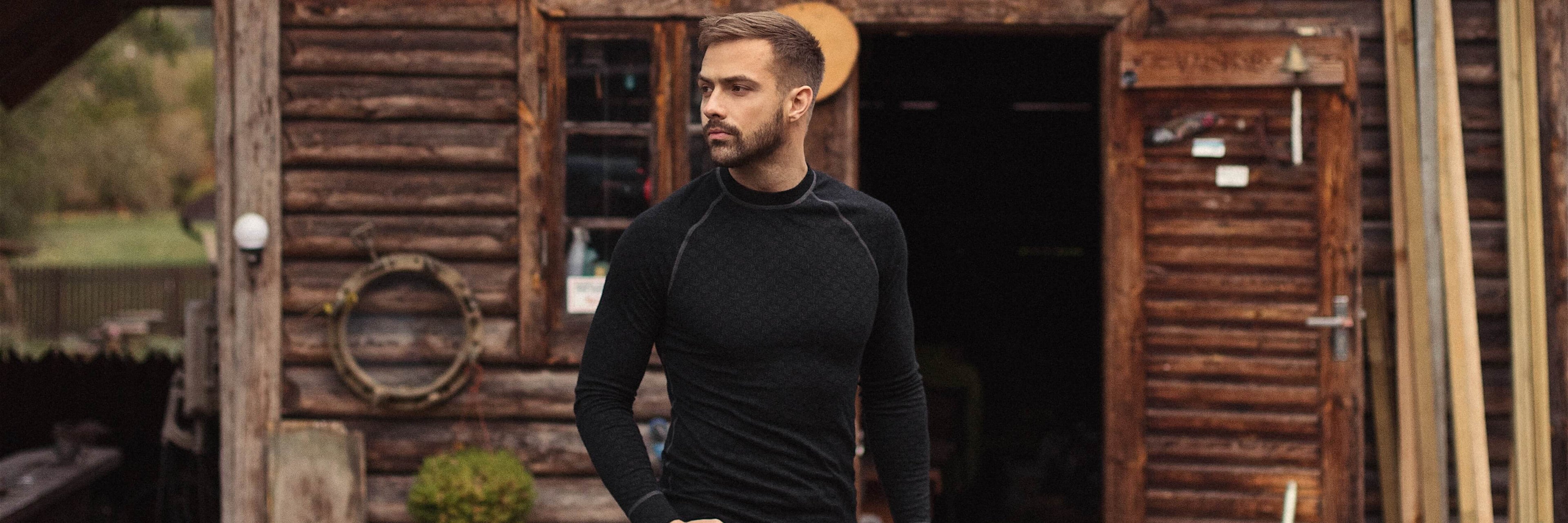Man-with-black-thermal-clothes